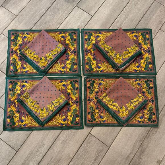 Williams-Sonoma Set of 4 Green Floral Placemats & Napkins - Picture 1 of 7